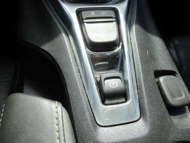 Used 2018 Chevrolet Camaro SS RWD image 21