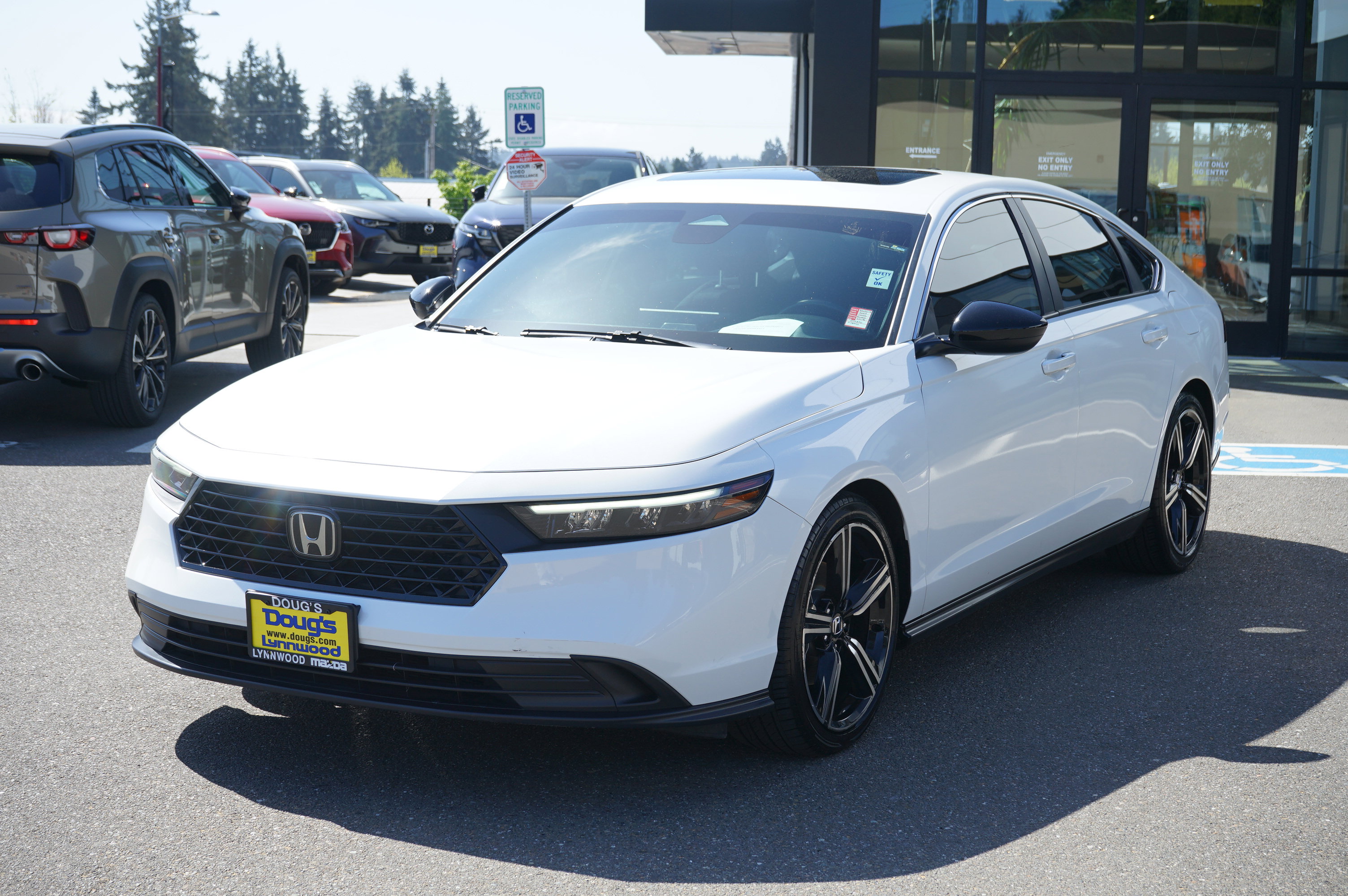Used 2023 Honda Accord Sport image 4