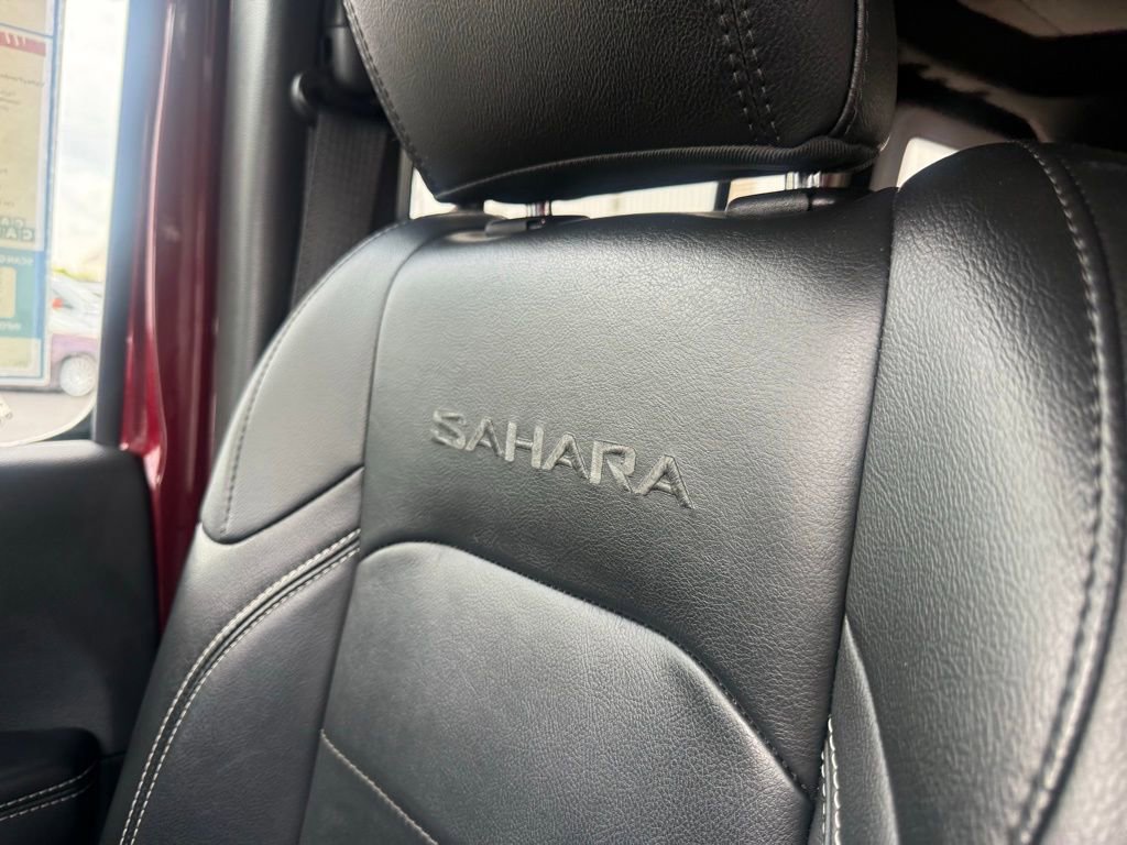 Used 2021 Jeep Wrangler Unlimited Sahara w/ Cold Weather Group AWD/4WD image 32