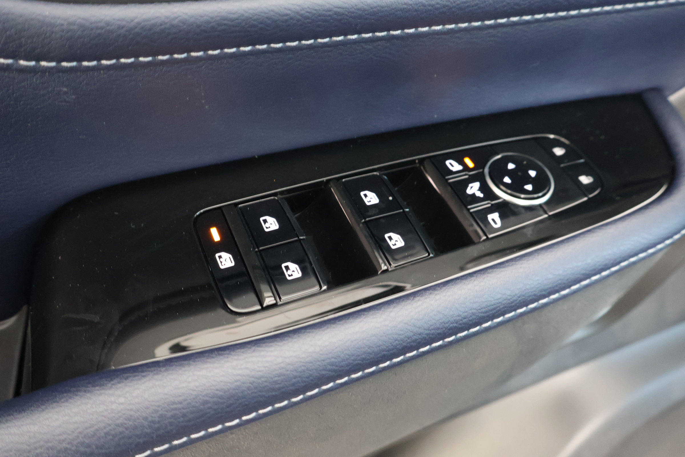 New 2026 INFINITI QX80 4WD image 12