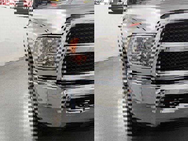 Used 2018 RAM 2500 Tradesman w/ Chrome Appearance Group image 42