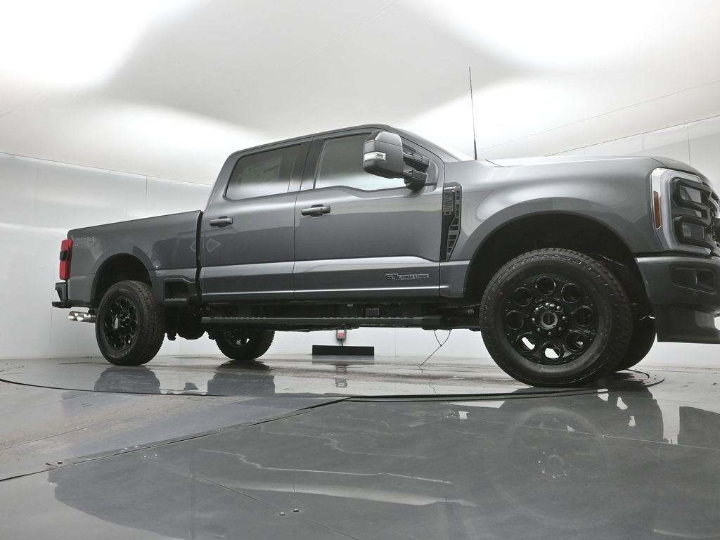 New 2026 Ford F250 Lariat w/ Black Appearance Package image 37