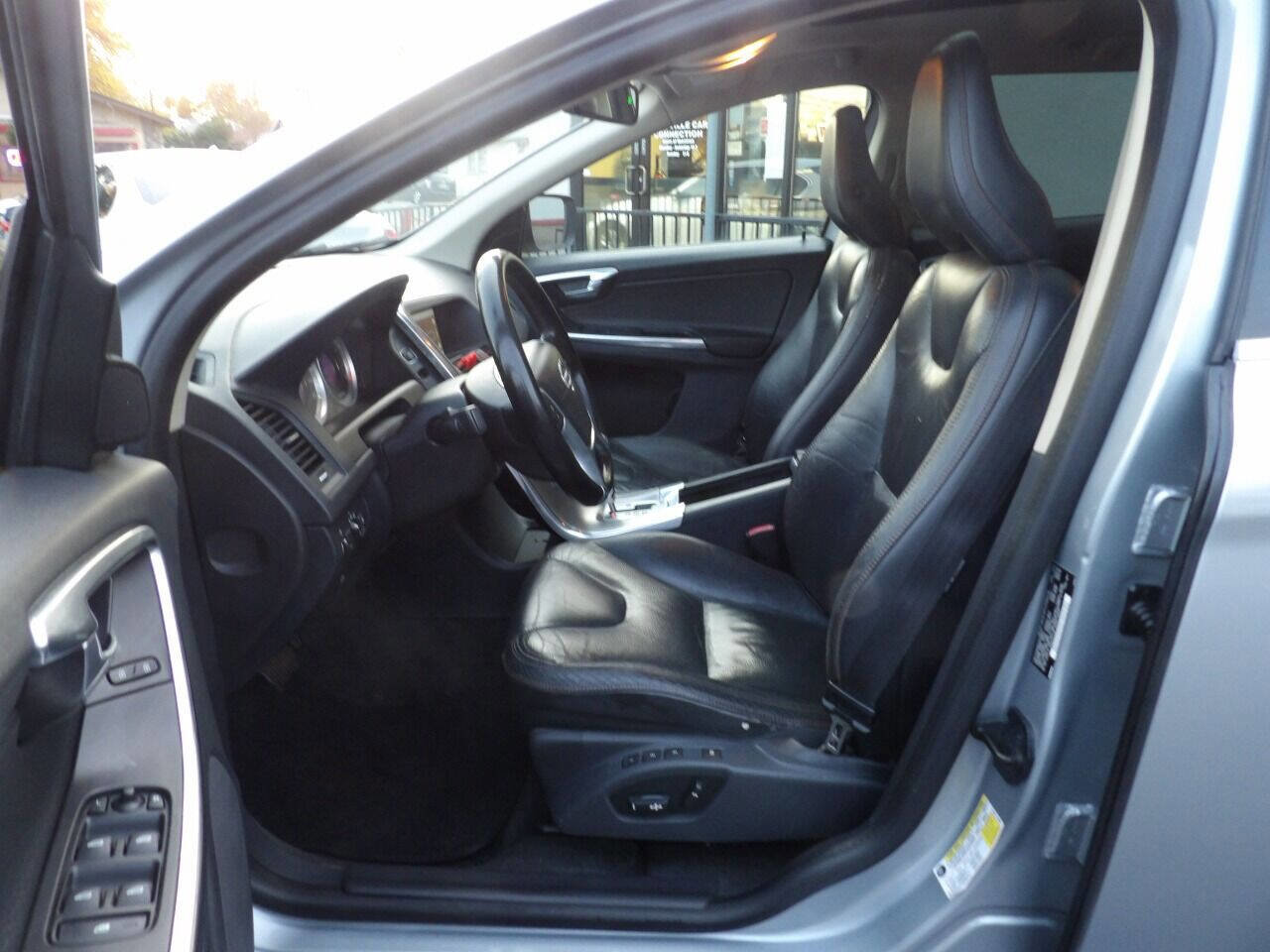 Used 2012 Volvo XC60 3.2 image 8