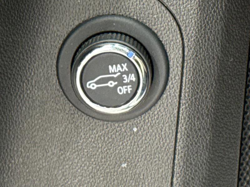 Used 2023 GMC Acadia SLE w/ Driver Convenience Package image 35