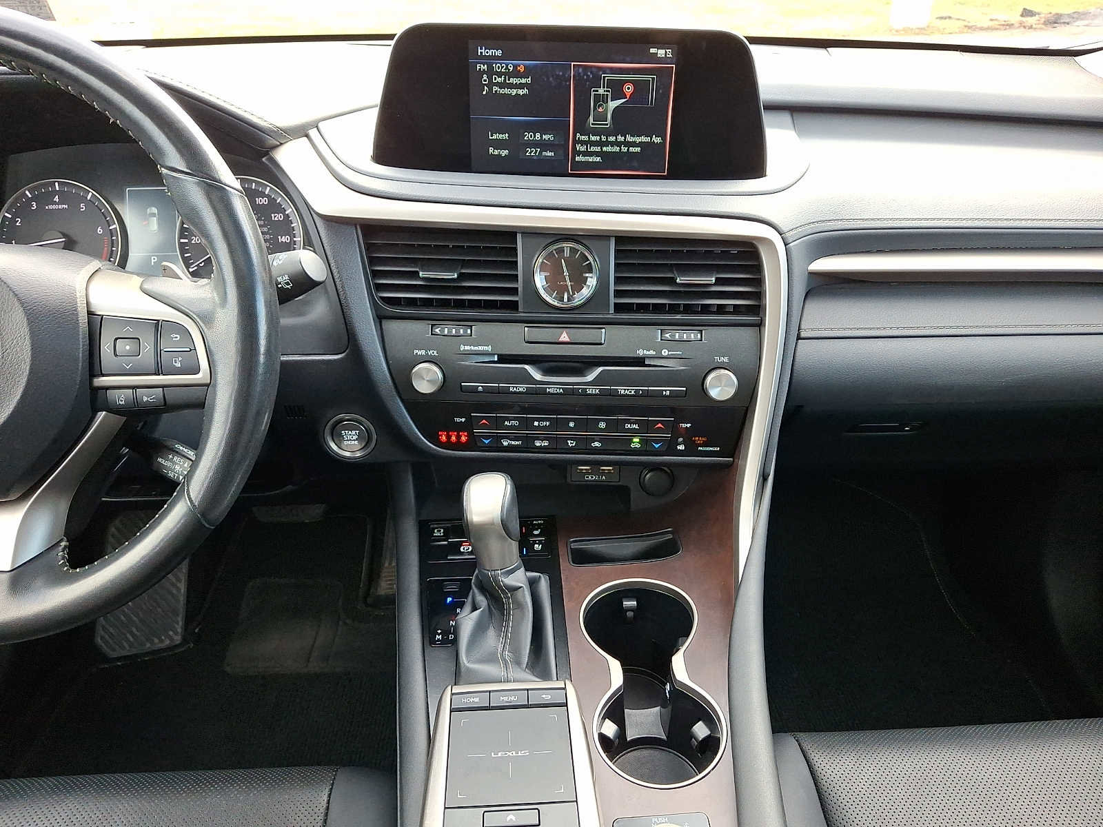 Used 2020 Lexus RX 350 AWD w/ Premium Package image 19