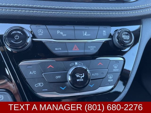 New 2026 Chrysler Pacifica Select FWD image 24