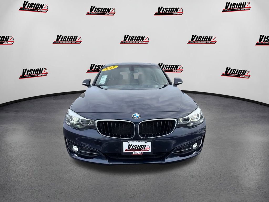 Used 2017 BMW 330i Gran Turismo xDrive image 2