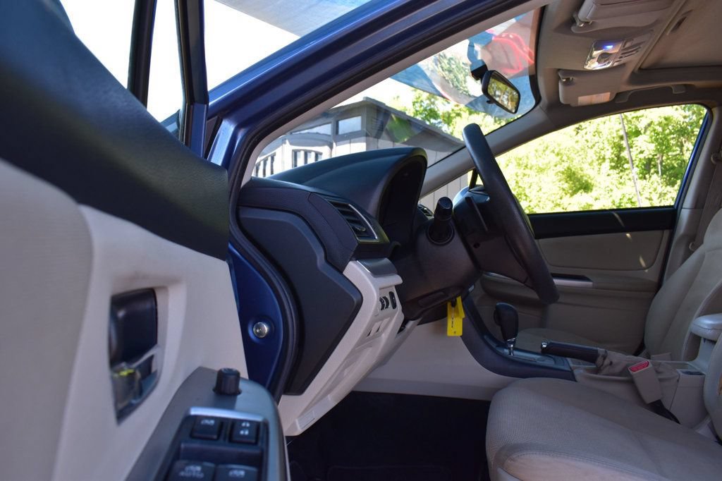 Used 2015 Subaru Crosstrek 2.0i Premium w/ Moonroof Package AWD/4WD image 11