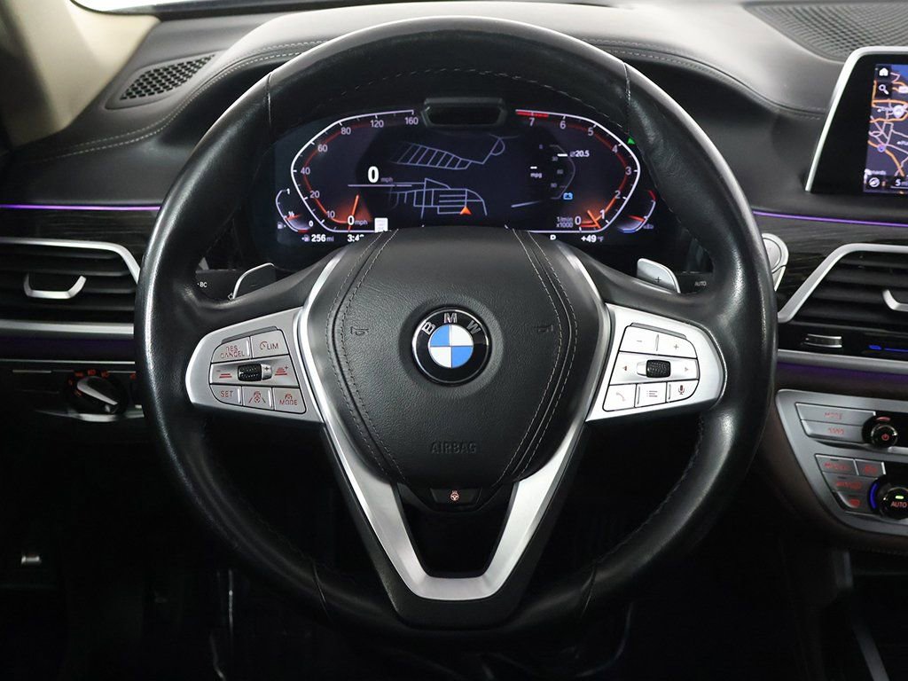Used 2021 BMW 740i xDrive w/ Premium Package image 41