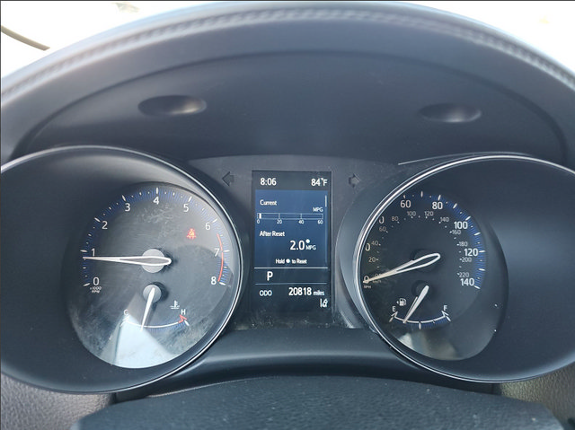 Used 2021 Toyota C-HR LE FWD image 7