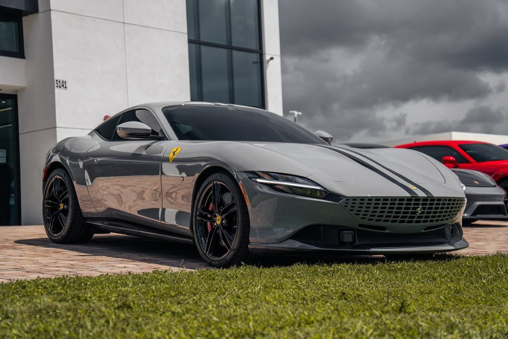 Used 2022 Ferrari Roma RWD image 8