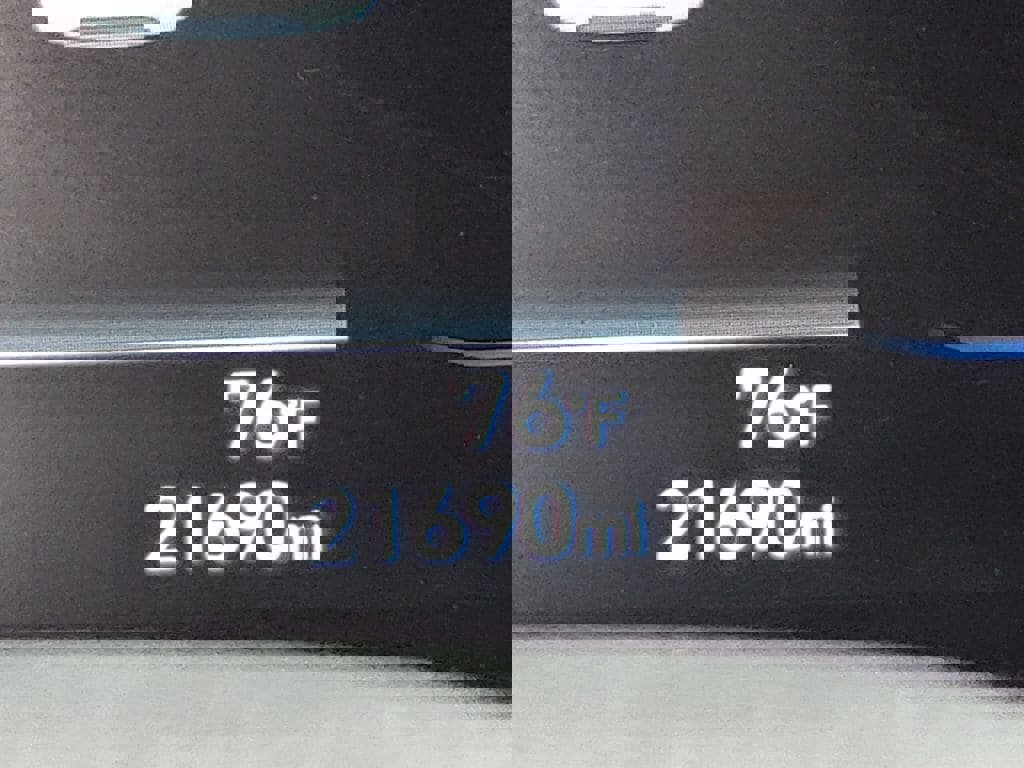 Used 2025 Hyundai Venue SEL image 7