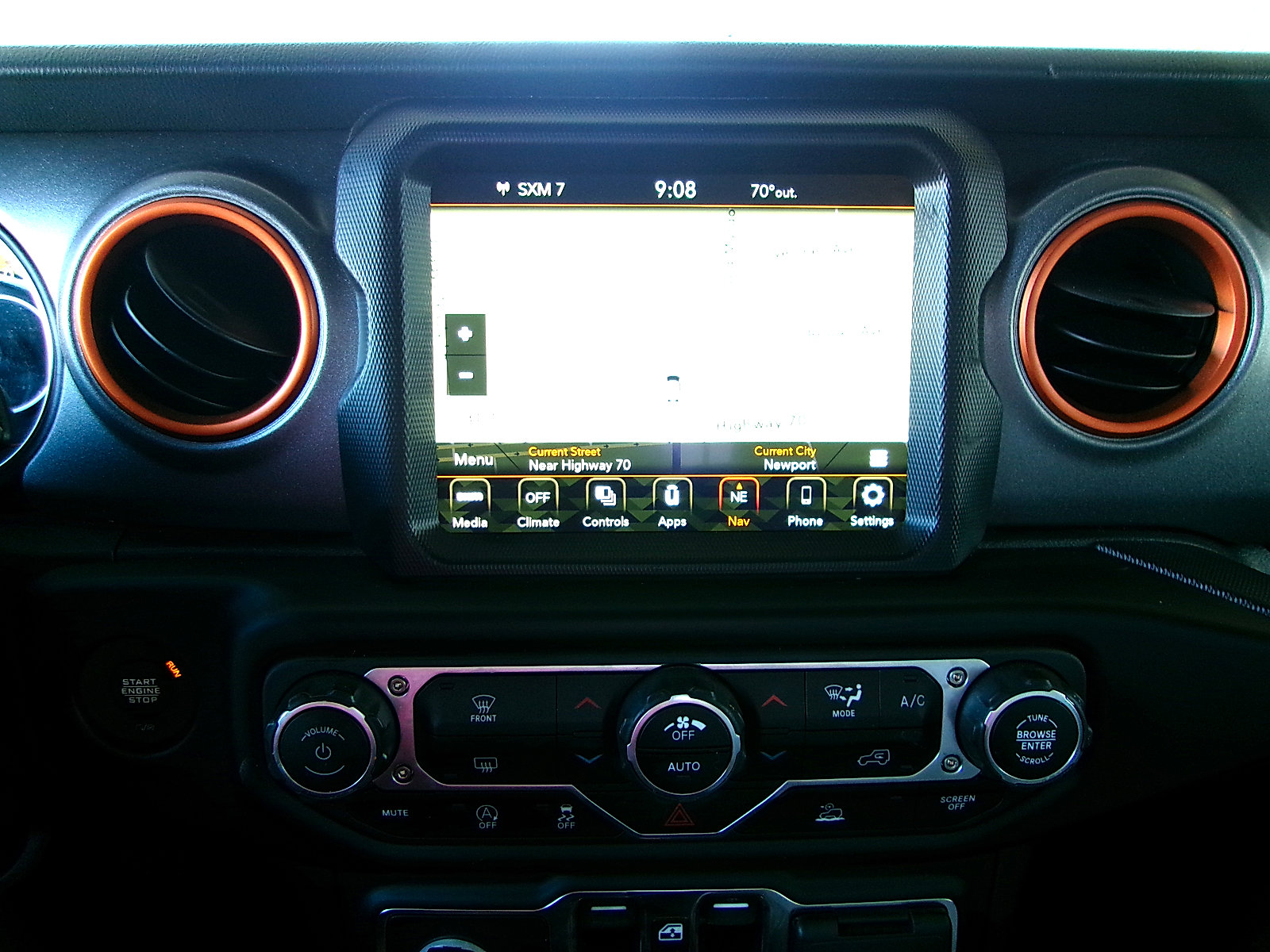 Used 2023 Jeep Gladiator Mojave w/ LED Lighting Group AWD/4WD image 17