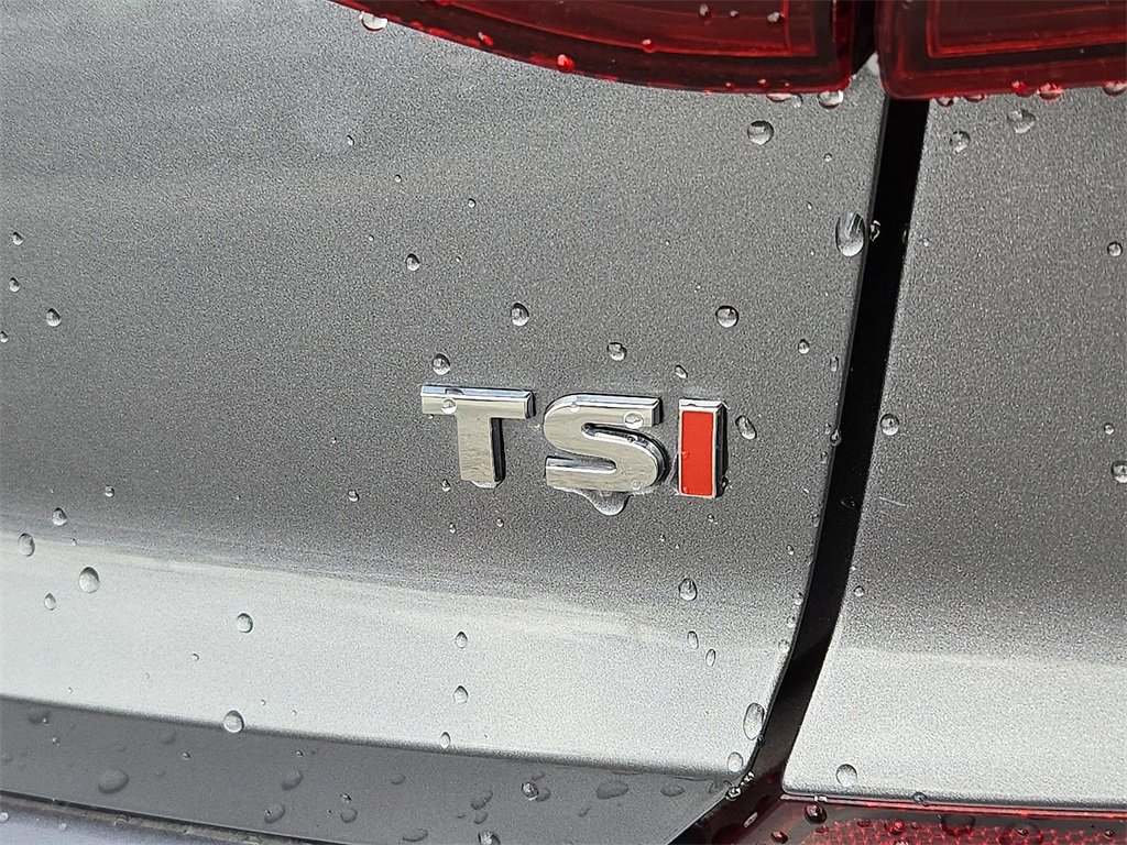 Used 2019 Volkswagen Passat 2.0T SE R-Line image 29