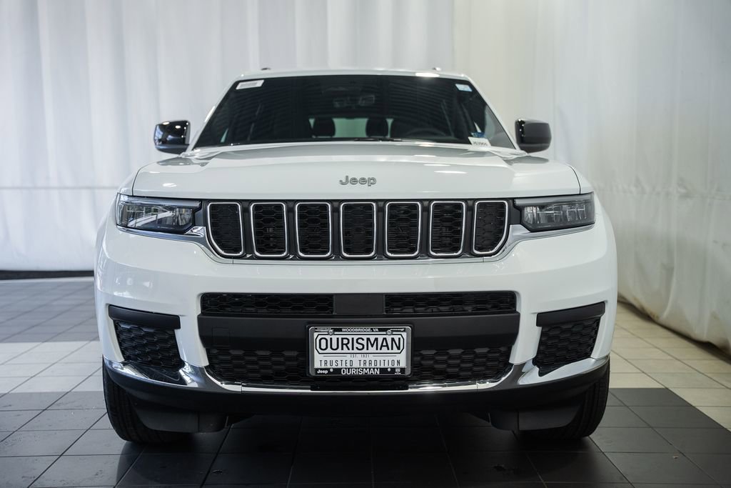 New 2026 Jeep Grand Cherokee L Laredo w/ Trailer Tow Package AWD/4WD image 2