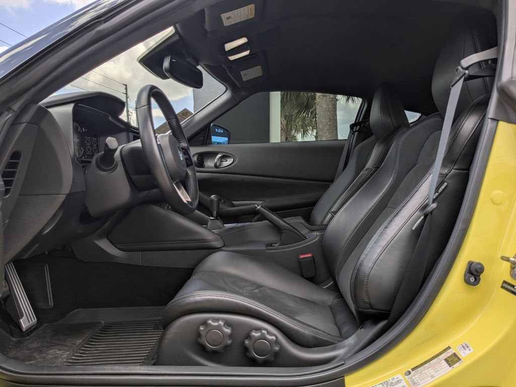 Used 2024 Nissan Z Performance w/ Floor Mat Package RWD image 20