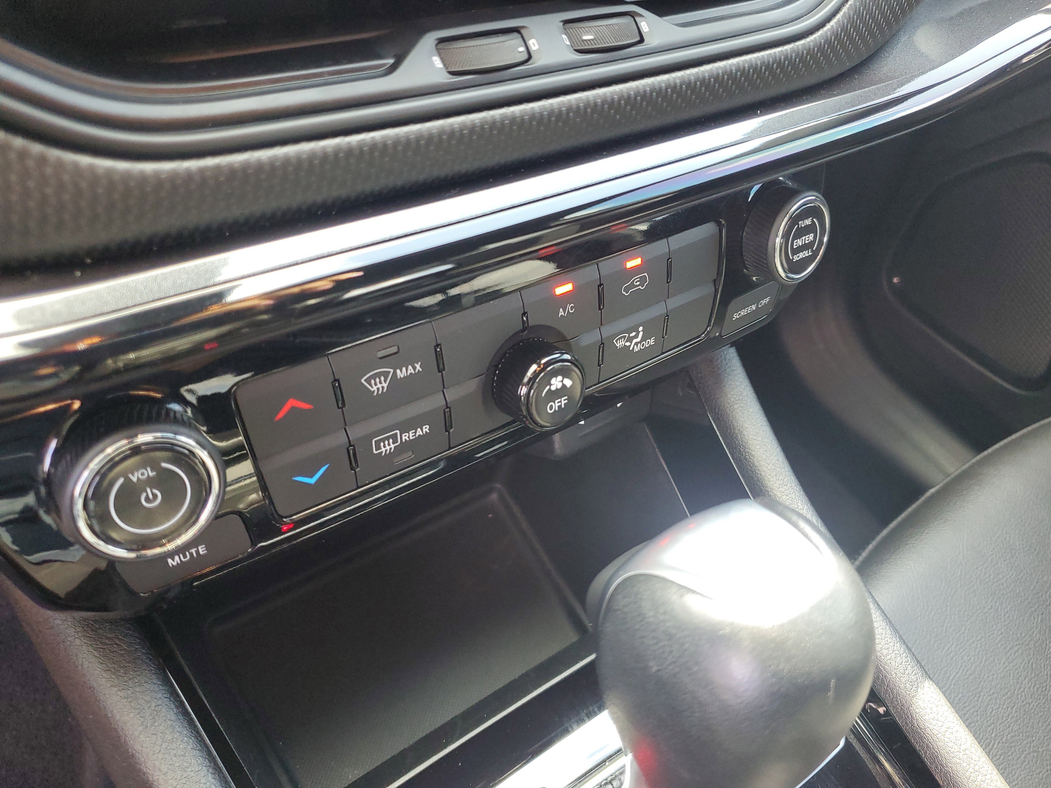 Used 2022 Jeep Compass Latitude FWD image 20
