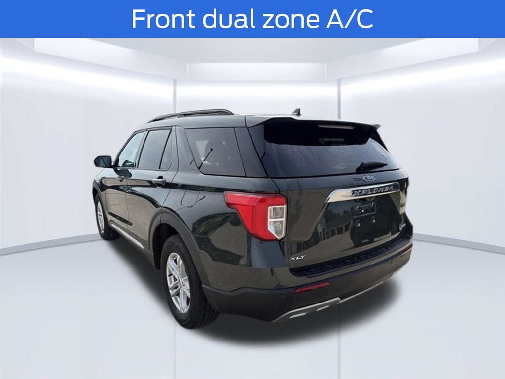 Used 2024 Ford Explorer XLT w/ Equipment Group 202A AWD/4WD image 5