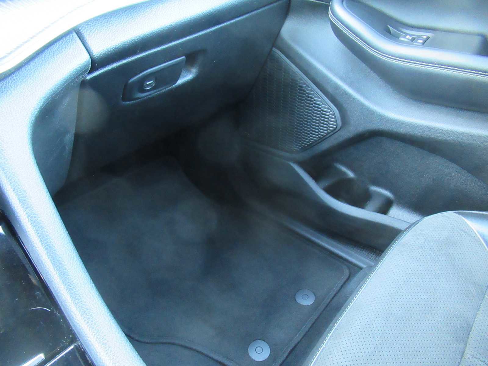 Used 2023 Jeep Grand Cherokee L Laredo image 35