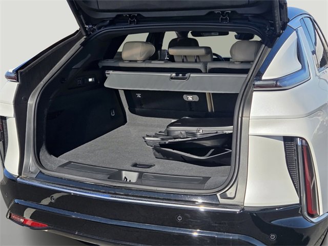 New 2025 Cadillac Lyriq Luxury image 17
