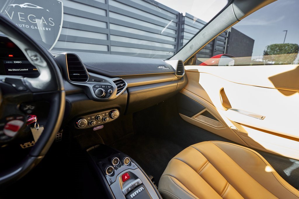 Used 2013 Ferrari 458 Italia Coupe image 59