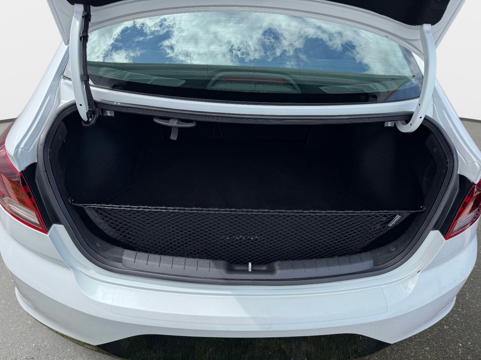 Used 2020 Hyundai Elantra SEL w/ Cargo Package (C1) FWD image 40