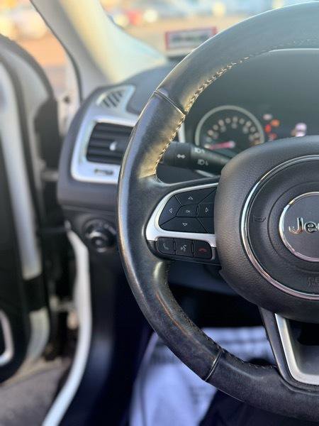 Used 2018 Jeep Compass Latitude w/ Popular Equipment Group image 14