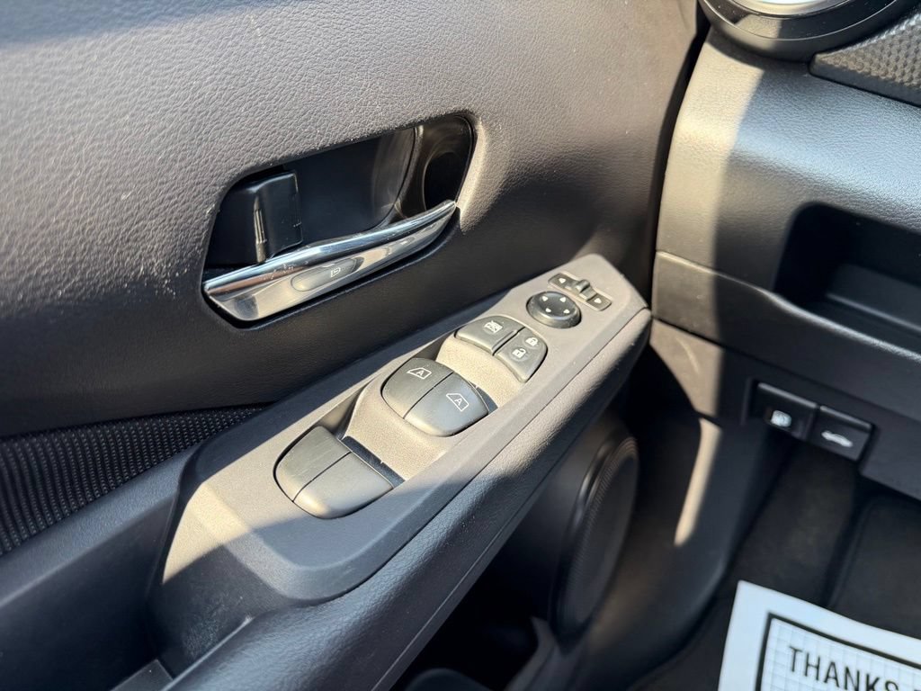Used 2023 Nissan Kicks SV FWD image 13