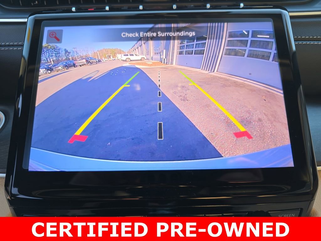 Used 2025 Jeep Grand Cherokee Limited w/ Black Appearance Package image 24