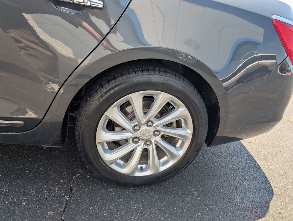 Used 2015 Buick LaCrosse Leather FWD image 23