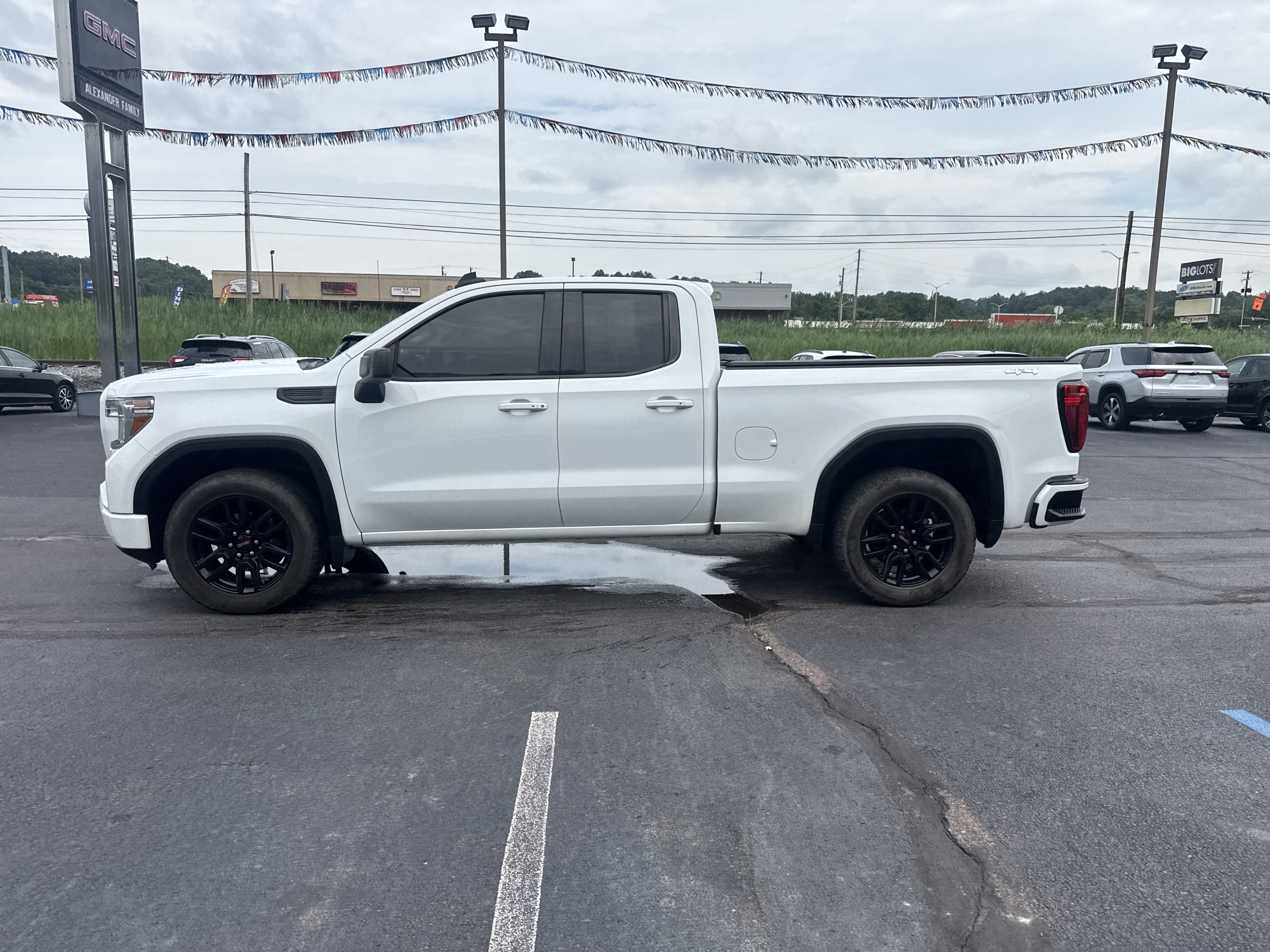 Used 2019 GMC Sierra 1500 Elevation w/ Elevation Value Package AWD/4WD image 7