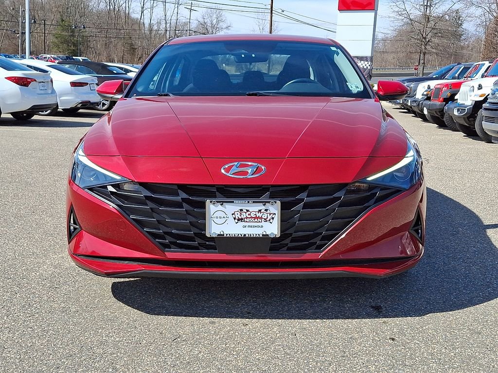 Used 2023 Hyundai Elantra SEL w/ Convenience Package image 3