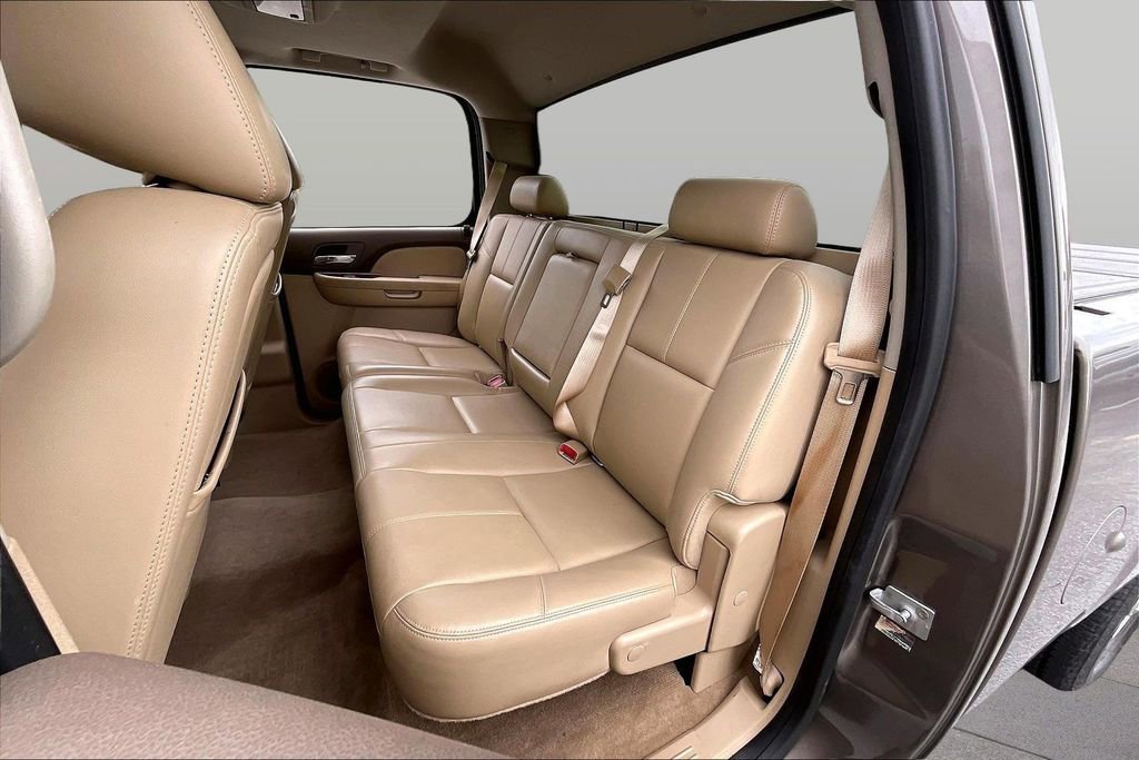 Used 2014 Chevrolet Silverado 3500 LTZ w/ LTZ Plus Package RWD image 25