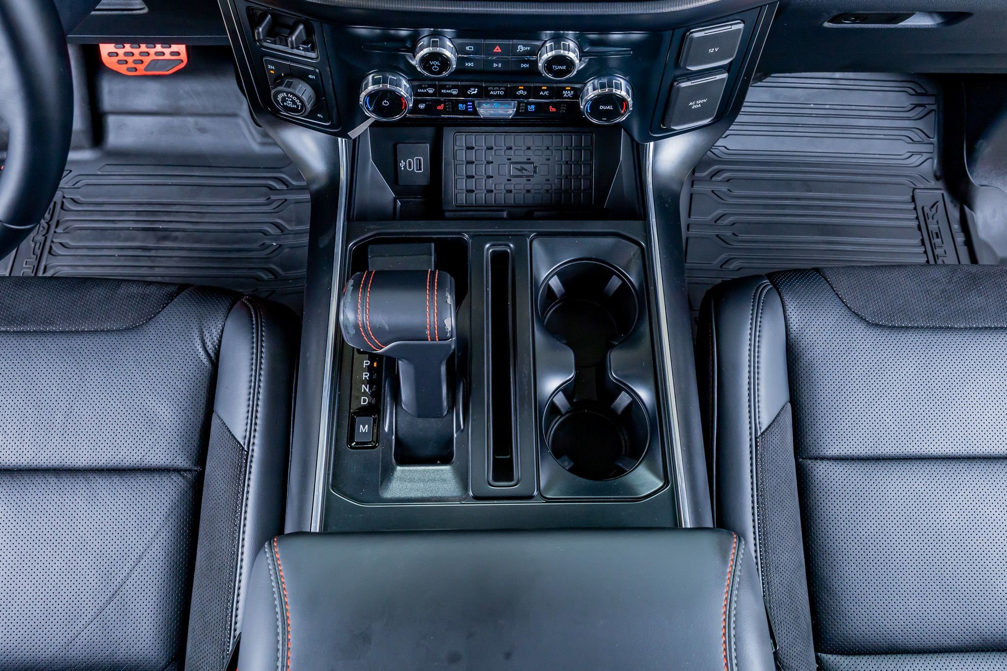 Used 2025 Ford F150 Raptor AWD/4WD image 28