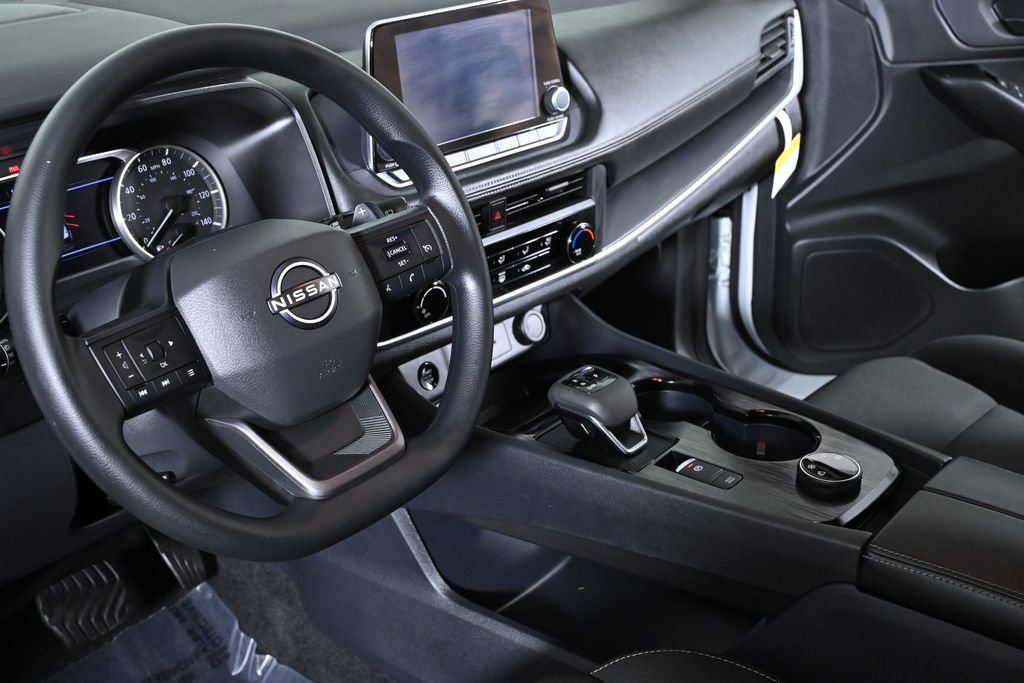 Certified 2025 Nissan Rogue S image 11