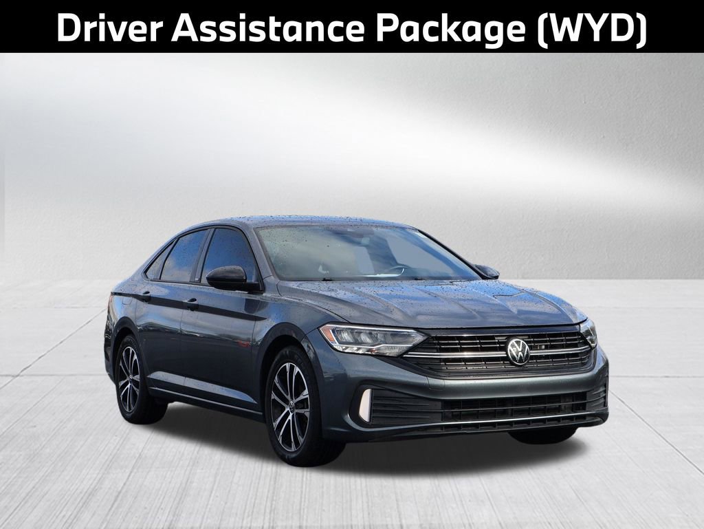 Used 2023 Volkswagen Jetta Sport image 4