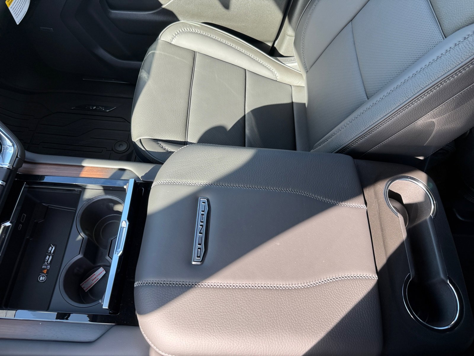 New 2026 GMC Yukon XL Denali w/ Sun & Power Step Package image 14