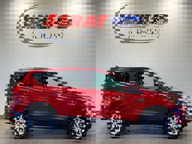 Used 2019 Ford Escape SE image 1