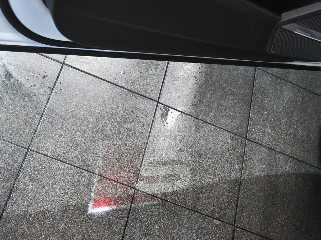 Used 2023 Audi SQ5 Premium Plus image 12