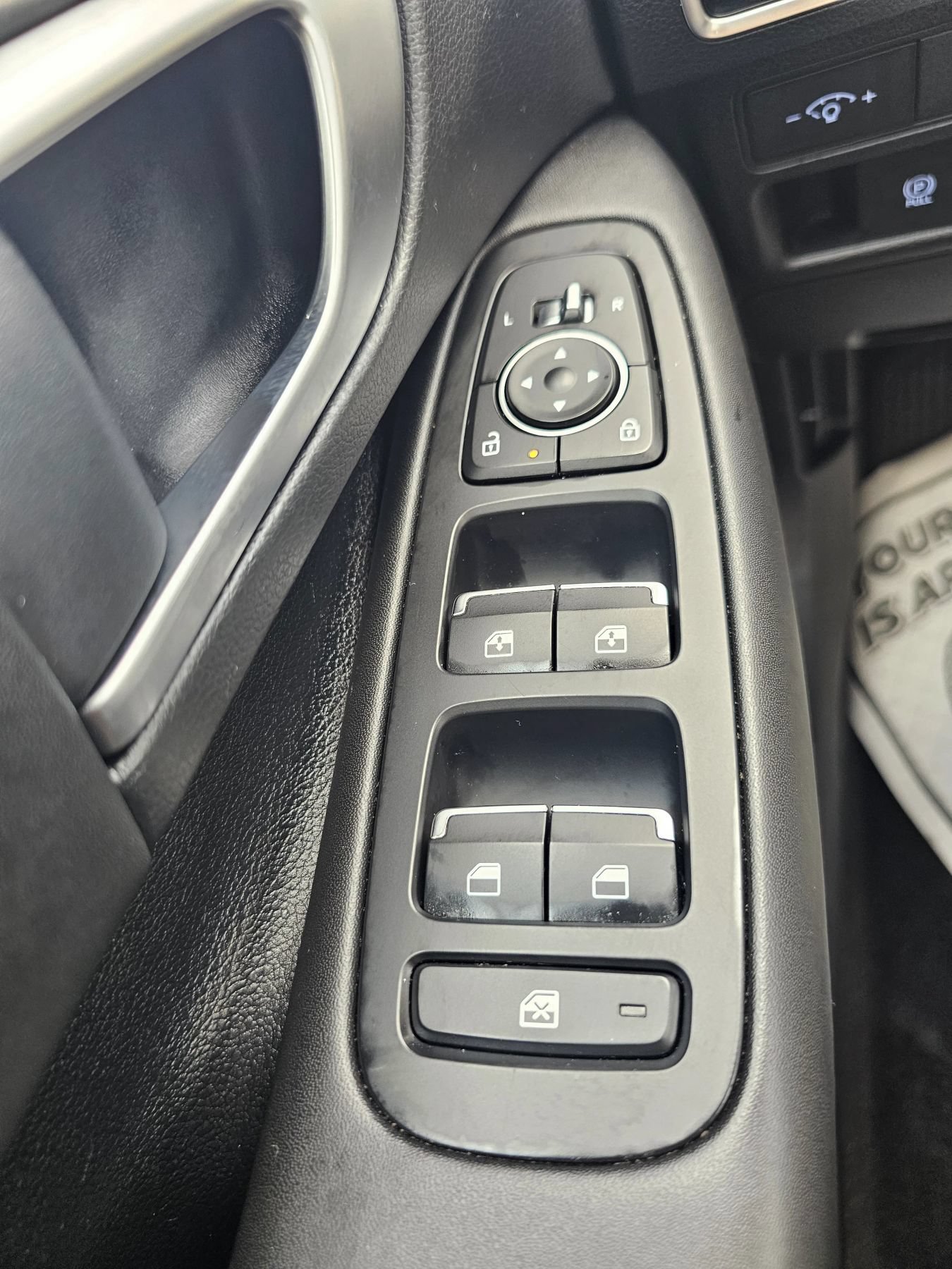 Used 2025 Hyundai Sonata SEL FWD image 24