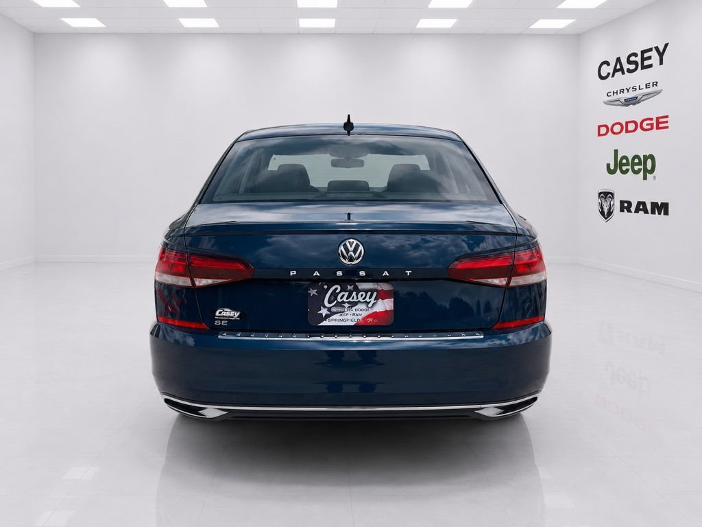 Used 2021 Volkswagen Passat 2.0T SE FWD image 9