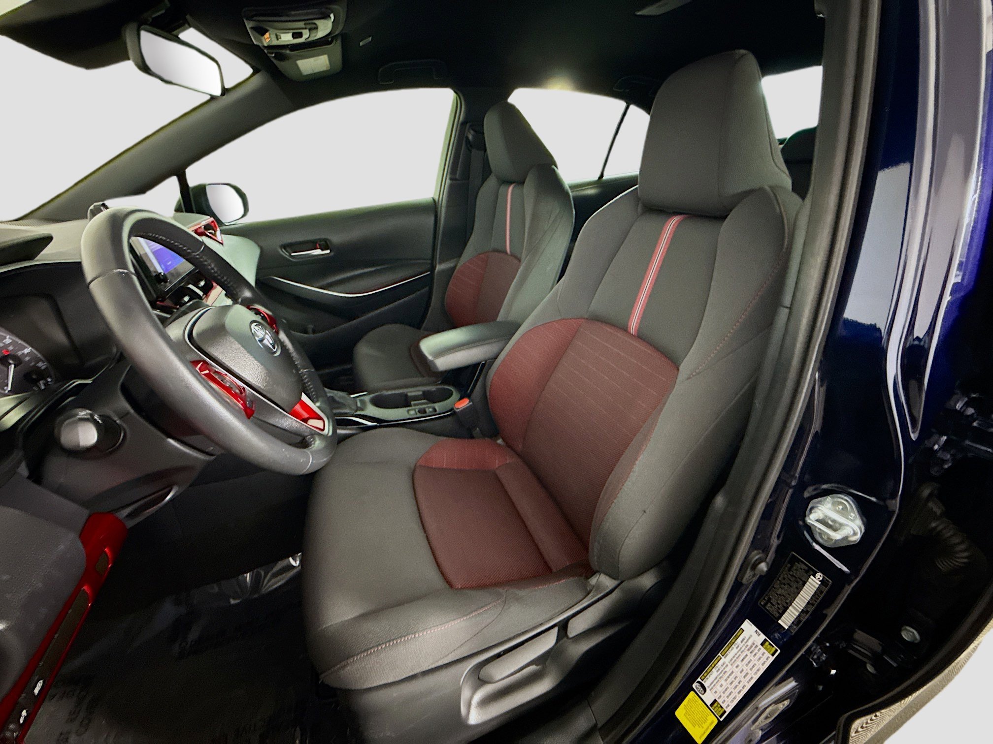 Used 2024 Toyota Corolla SE image 22