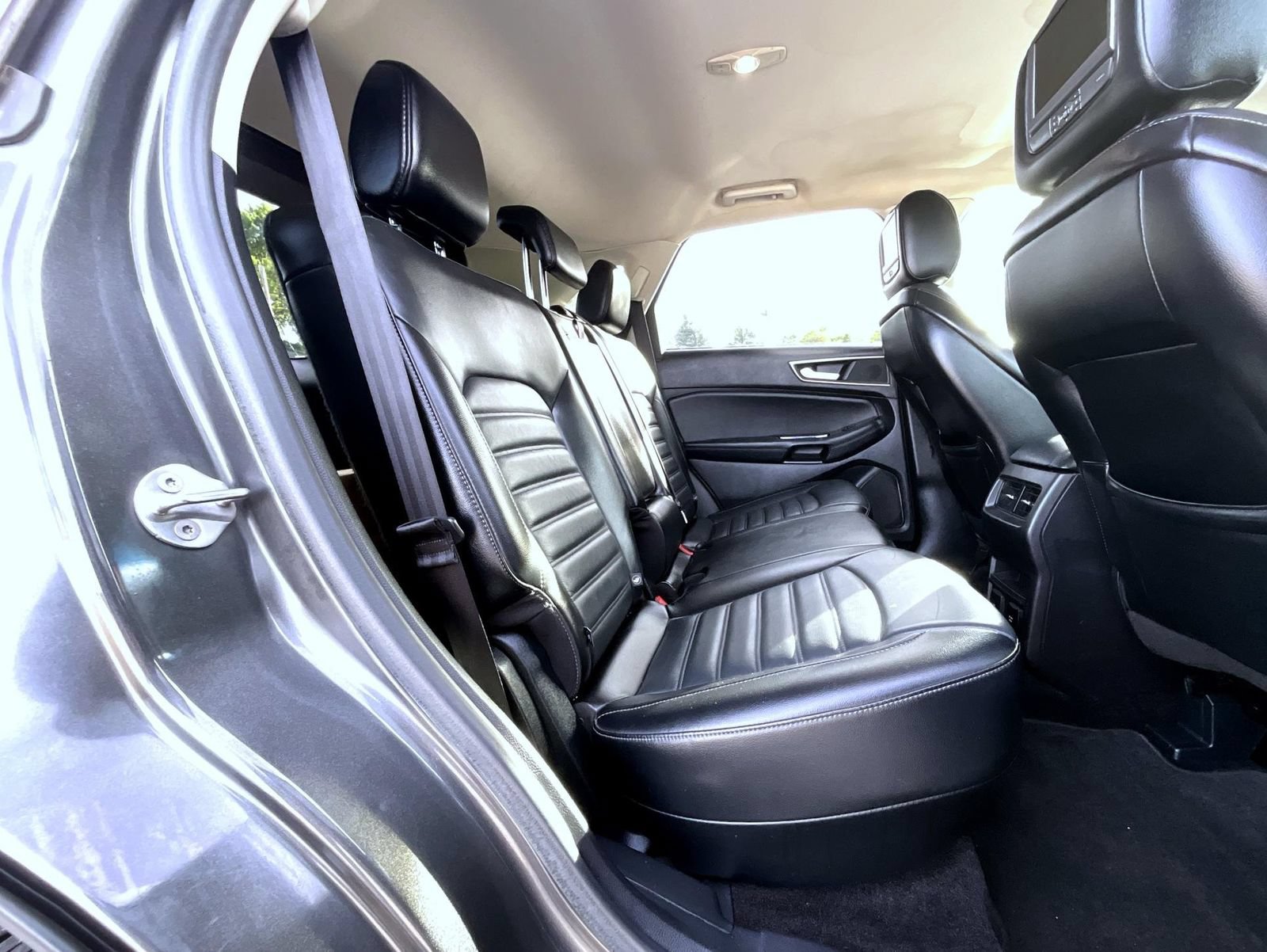 Used 2016 Ford Edge SEL w/ Equipment Group 201A AWD/4WD image 20