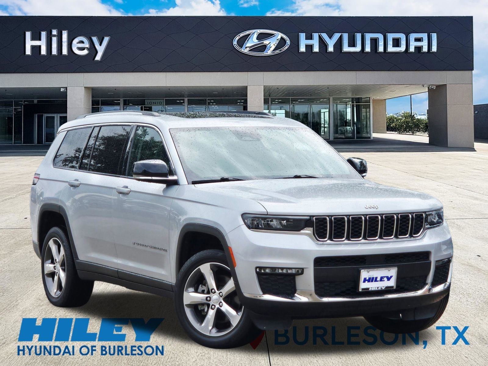 Used 2022 Jeep Grand Cherokee L Limited AWD/4WD image 1