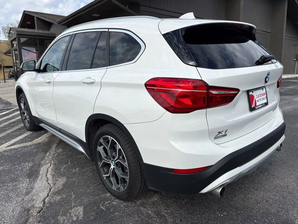 Used 2022 BMW X1 xDrive28i w/ Convenience Package image 3