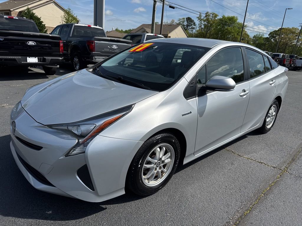 Used 2017 Toyota Prius Two image 4