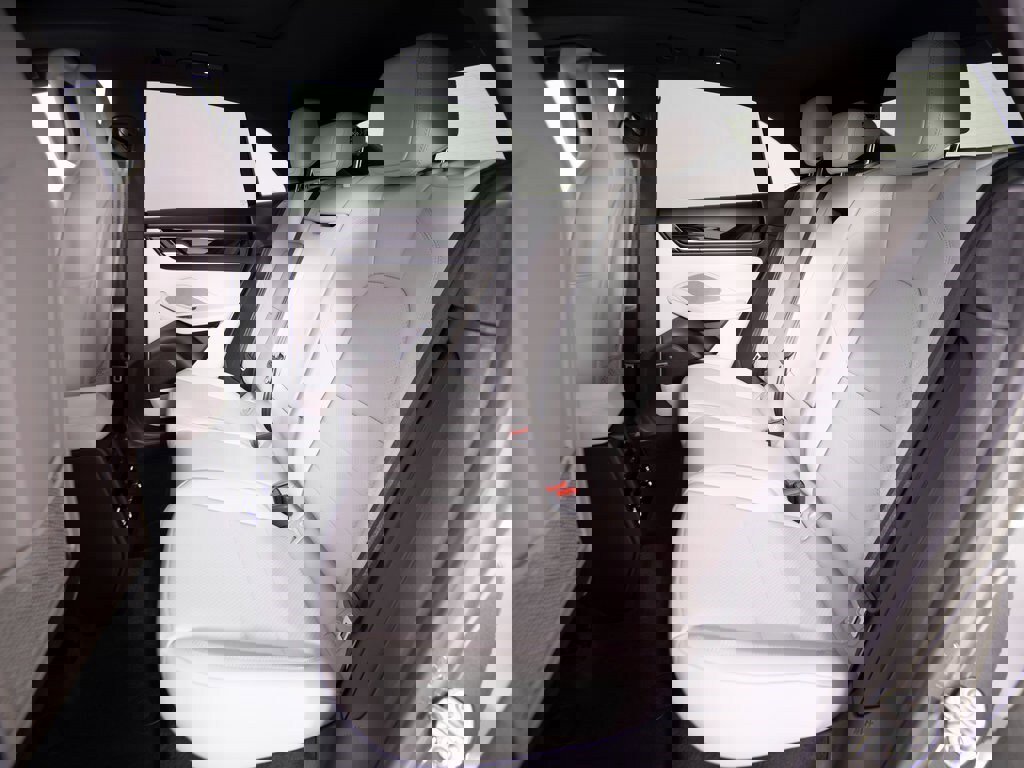 New 2025 Porsche Macan 4S Electric image 29