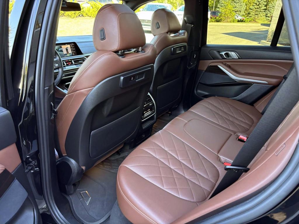 Used 2023 BMW X5 xDrive40i w/ Premium Package image 27