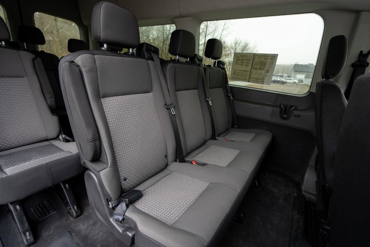 Used 2024 Ford Transit 350 XLT image 36
