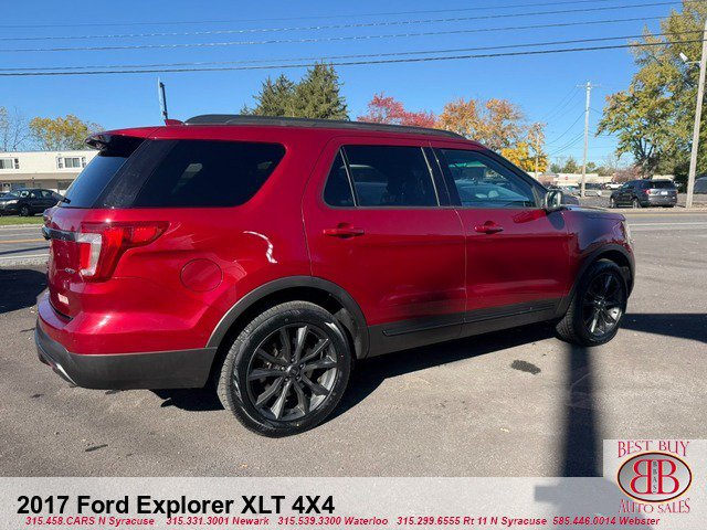 Used 2017 Ford Explorer XLT w/ Equipment Group 202A AWD/4WD image 3